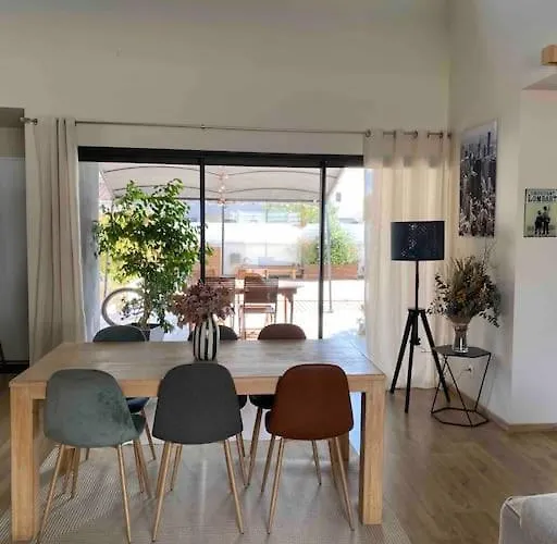 Avec Piscine Dans Le Sud De La France Βίλα Saleilles